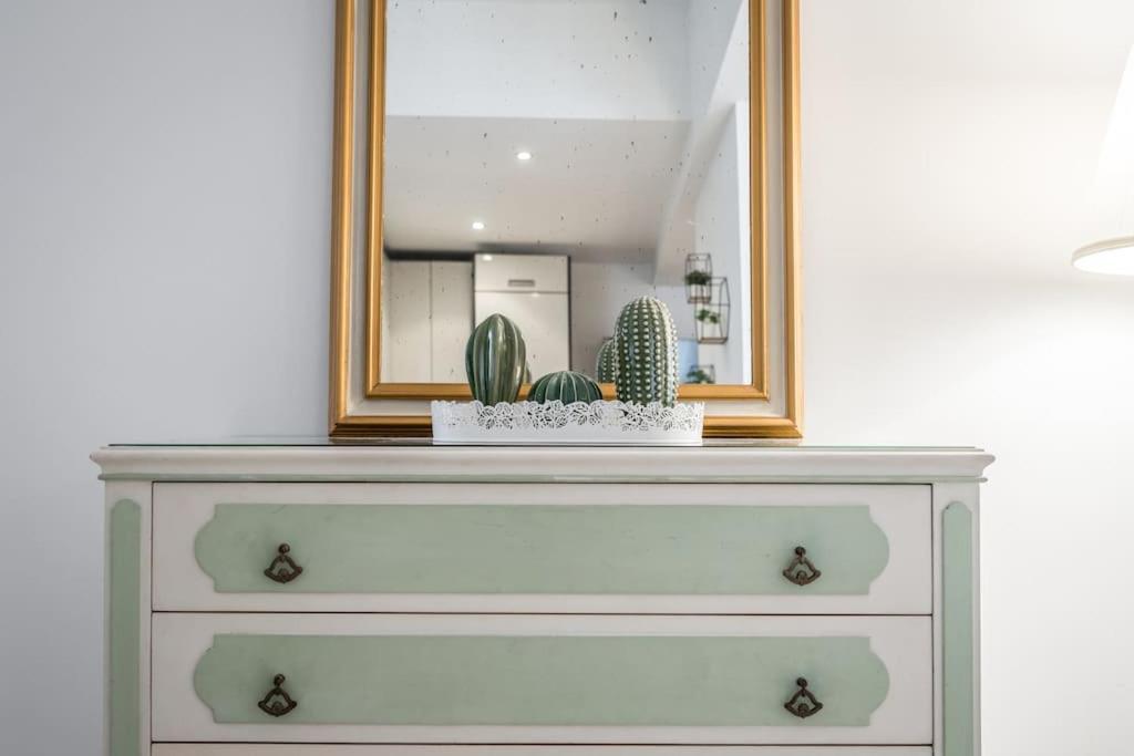 Sotto Le Due Torri 5* Apartment Bologna Ngoại thất bức ảnh