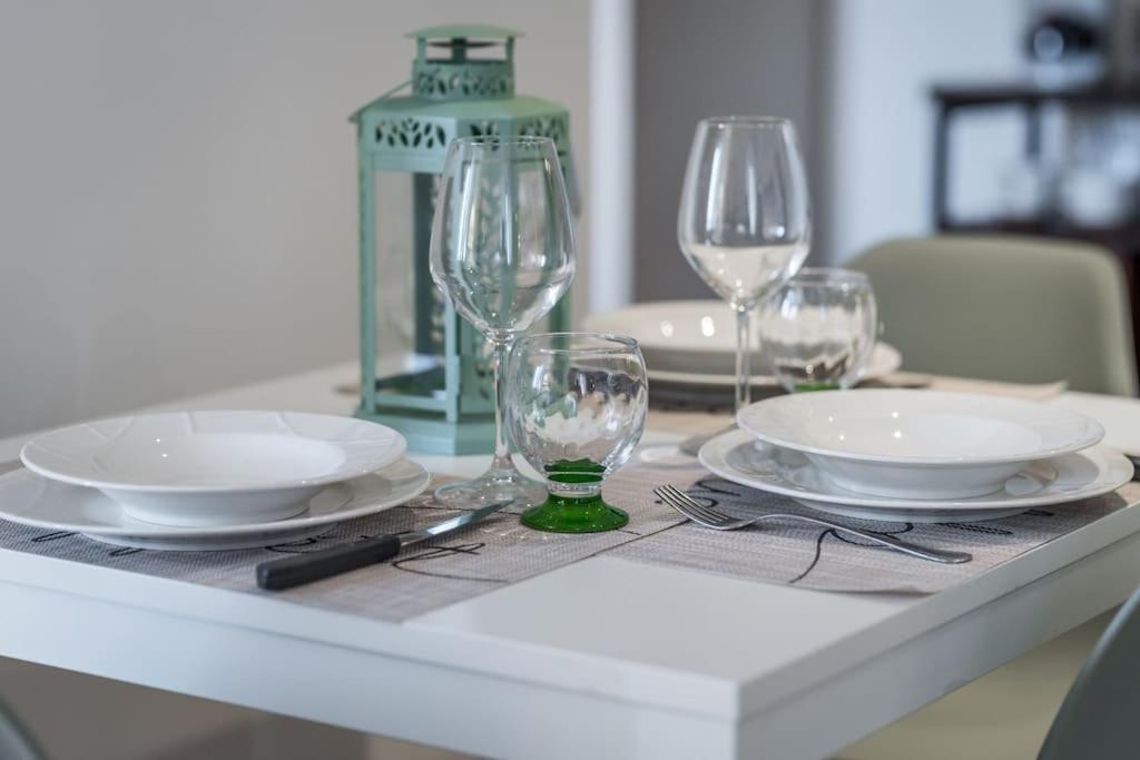 Sotto Le Due Torri 5* Apartment Bologna Ngoại thất bức ảnh